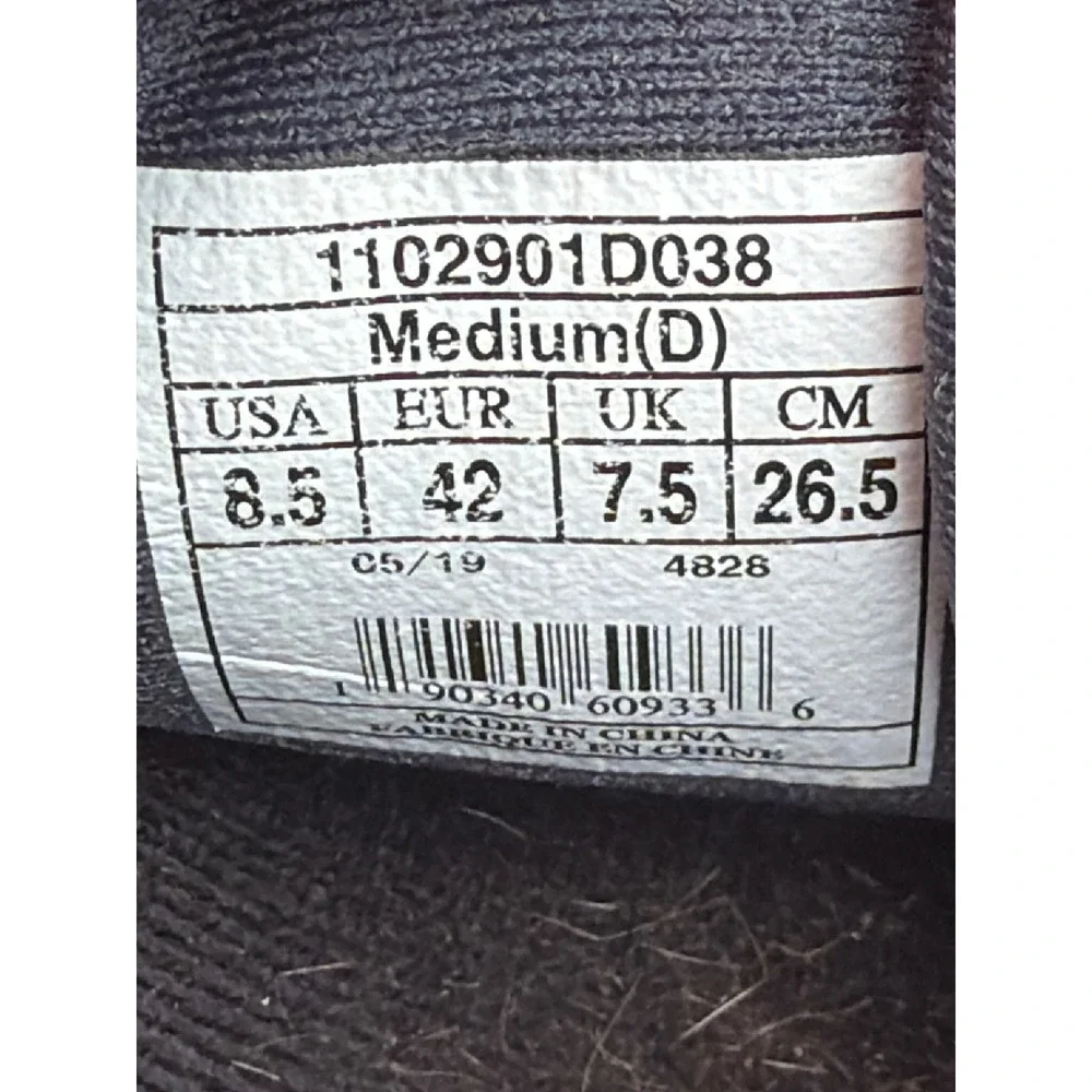 Brooks Levitate 2 Mens Running Shoes Black Grey 1102901D038 DNA AMP Sneaker